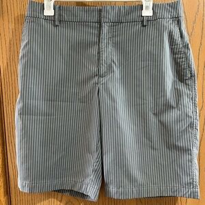 UNDER ARMOUR size 32